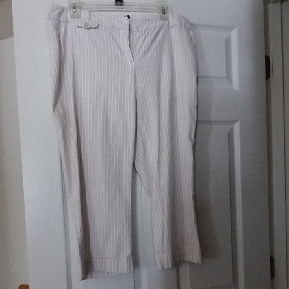 Women's Capri pants